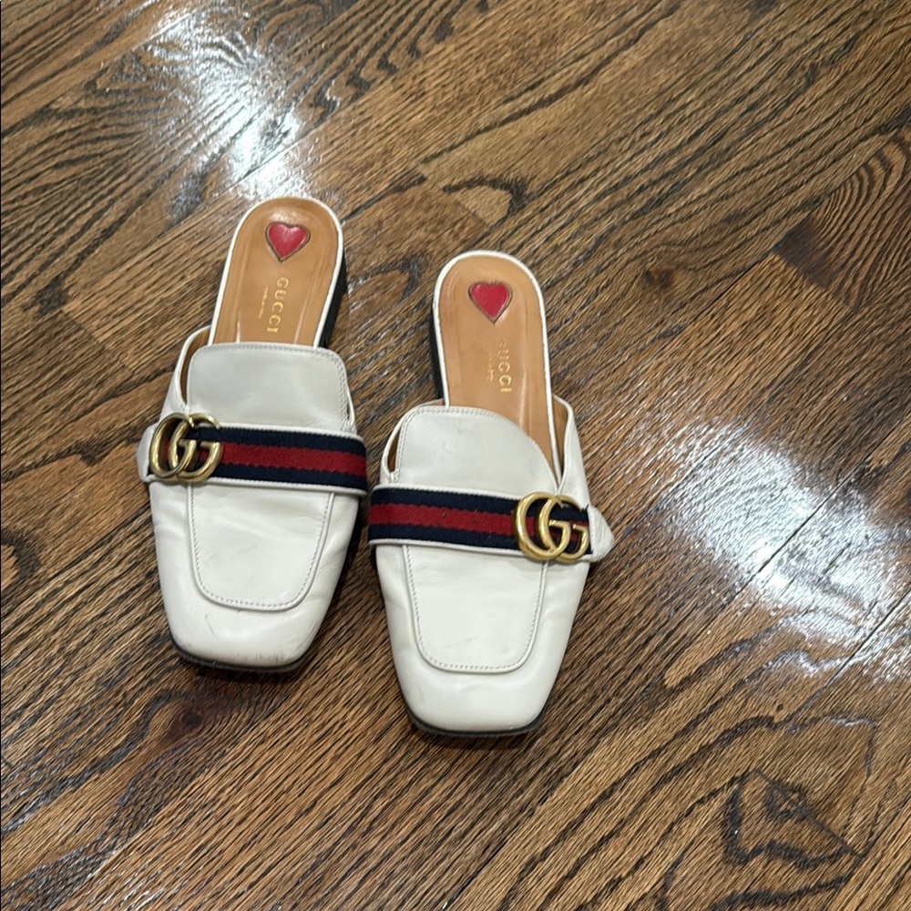Gucci Women's Cream Leather Mules with Red and Blue Accents